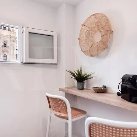 With Cathedral View & Terrace By Rems Apartament Malaga